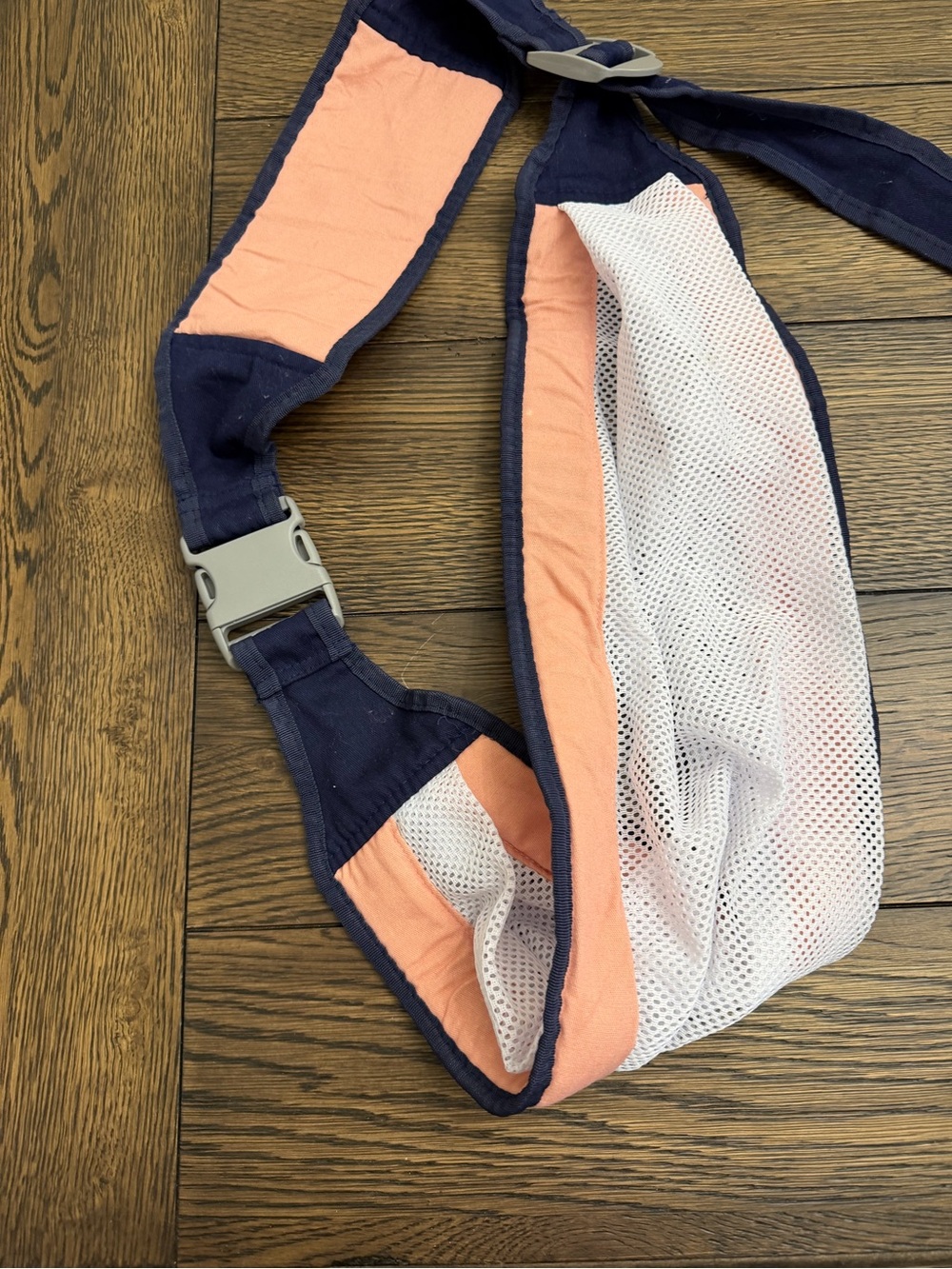 Mesh sling toddler carrier